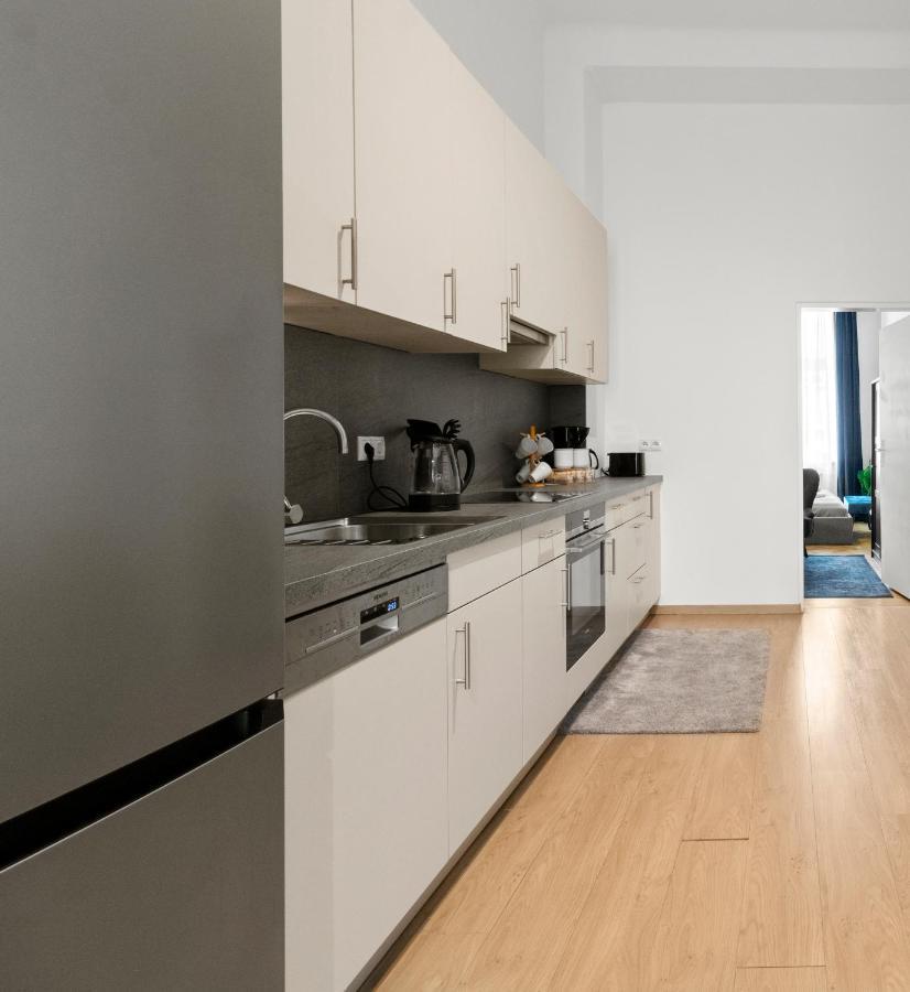 5 Bedrooms - 143 M² - Near Main Station Bécs Kültér fotó