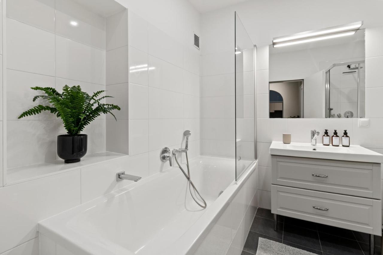 5 Bedrooms - 143 M² - Near Main Station Bécs Kültér fotó
